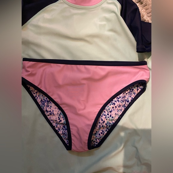 NWOT Eddie Bauer Kids Swim Suit with Reversible Bottoms sz:L (14/16) Kids - Picture 9 of 12